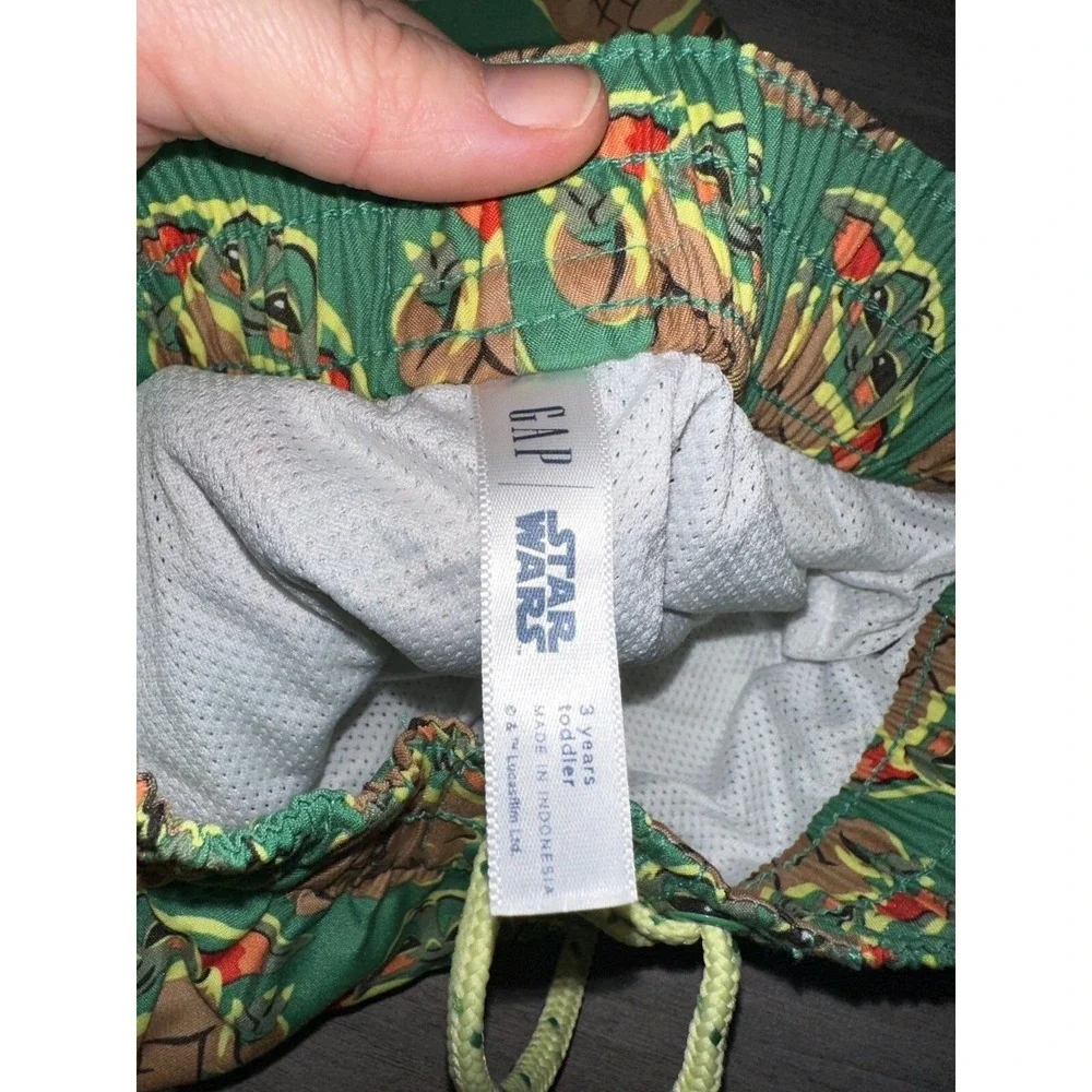 Y2 Gap Star Wars Grogu Swim Trunks Size 3T New No tags‎ Swimsuit Beach Yoda